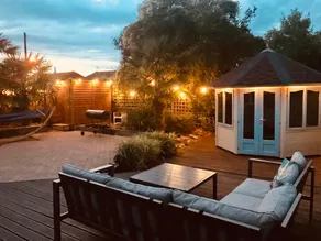 3-Bedroom Family Home. Just 5 Mins From The Beach! - Image 2