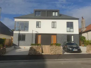 Modern open plan house, sea views and hot tub - Image 2
