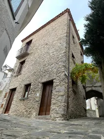 Torre Alta: Ancient Stone House with Sea View - Image 2