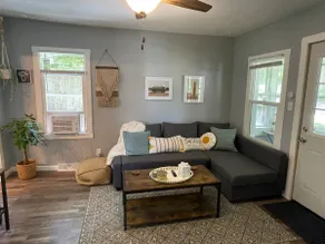 Cute and cozy tiny home close to downtown EC - Image 2