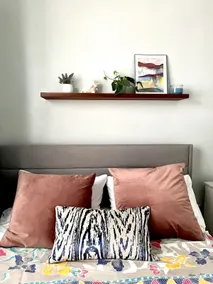 IN GOOD COMPANY-Gorgeous downtown historic cottage - Image 3