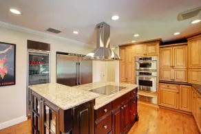 Elk Run - Beautiful House on a Stunning Property - Image 5