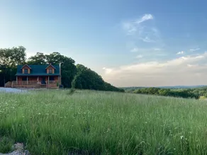 Deer Creek Cabin, on 26 acres in the Ozarks - Image 2