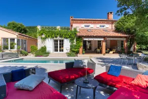 VILLA ARTE - surrounded by GREENERY - not far from the SEA - Image 3