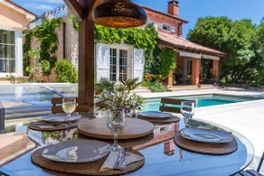 VILLA ARTE - surrounded by GREENERY - not far from the SEA - Image 4