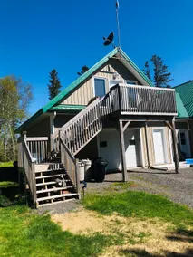 Lovely one bedroom suite with your own deck. - Image 2