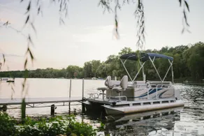 Nostalgic Lakehouse with Pontoon, HotTub & VHS - Image 3