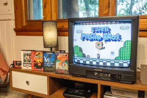 Nostalgic Lakehouse with Pontoon, HotTub & VHS - Image 5