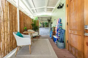 Bungalow D /Laid‑Back Cozy/ 2BD/ AC/Near ocean - Image 4