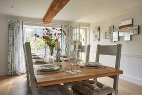Grade II Listed Cottage in Heart of The Cotswolds - Image 5