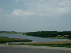 House near Mozingo Lake and golf course - Image 5