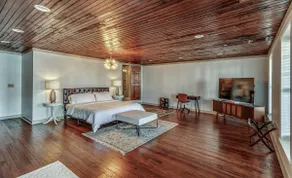 The Riff House, 2 bedroom guest suite with balcony - Image 5