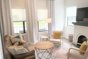 🏠Modern 1 Bedroom Apartment Historic District Sleeps 4 Walkable to Downtown - Image 4