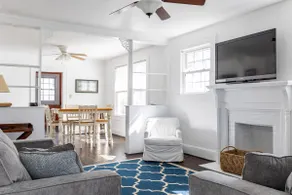 Downtown Cottage - Great Location on Fisher St! - Image 3
