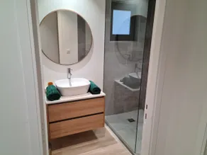 New F3 apartment, Trianon - Ideally located - Image 2