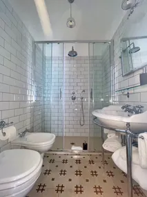 Vittorio Emanuele Luxury Suite - Image 5