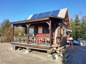 Cabin on the lake - Image 5