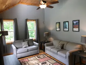 The Washington Suite on u-pick blueberry farm. - Image 5