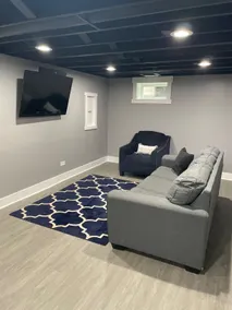 Freshly Remodeled Cozy 3 Bedroom Home - Image 3