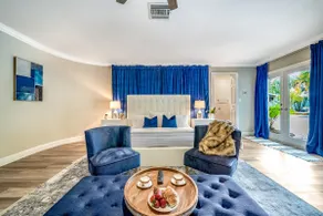 Ft. Laud, 5 Min to beach, Htd Pool, Jacuzzi, Bar! - Image 4