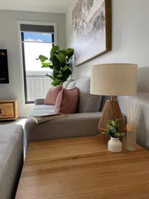 Modern home away from home - Image 4