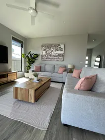 Modern home away from home - Image 3