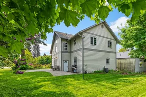 Spacious 5 Bedroom Home in Downtown Coeur D’Alene - Image 2