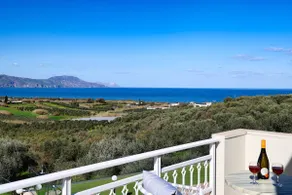 Nereid Villa! Vues sur la mer, piscine chauffée privée et jacuzzi chauffé extérieur! - Image 2