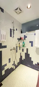 Dihua Street Art & Fashion Space, Kitchen, Bathroom (5 people) 90 sqm Art & Fashion suite - Image 4