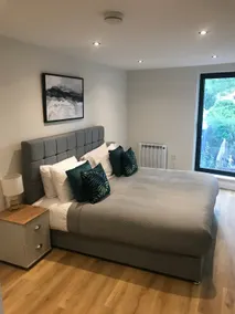 Heart of Henley 1 & 2 Bedroom Apartments - Image 4