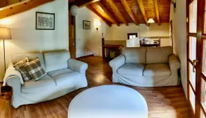House in La Cerdanya facing the Segre - Image 3