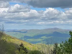 Mtn Views | Pet Friendly | EV Charger | Pool Table - Image 5