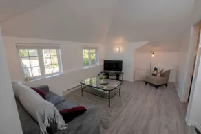 Lovely 1-bedroom in Garden Hill - Wifi, Parking - Image 4