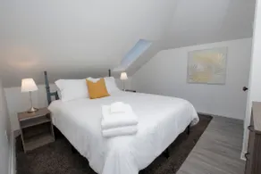 Lovely 1-bedroom in Garden Hill - Wifi, Parking - Image 3