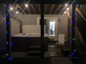 Ultimate Omaha CWS Stay • Hot Tub Grill 12 Guests - Image 3