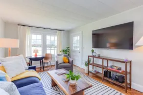 Chic Duplex in Graham | Park view | BBQ Grill - Image 2