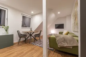 Top floor loft with 1 bedroom / 42 sqm - Image 2