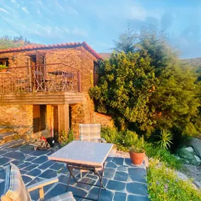 Bela Vista Alqueve, piscina privata con vista mozzafiato e cottage in ardesia - Image 4