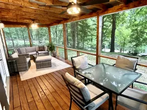 Dreamy Cottage Getaway w/ Sunset Lakeview - Image 3