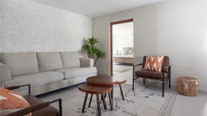 Rooftop Oasis • Walk to Beach&Downtown • Sleeps 10 - Image 3