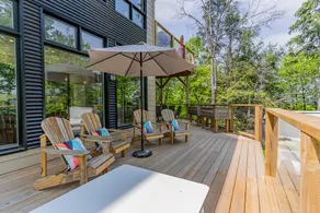 Ski in, ski out 2 Bedroom Chalet with Hot Tub! - Image 5