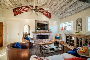 Upscale Downtown Suite in Lewes - Image 5