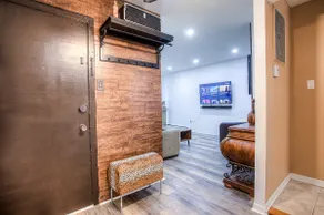 Beautiful Spacious 4BR with Pool Table! in MTL - Image 3