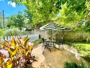 The Sivley 2BR Classic Home by Velvet Ditch Villas - Image 3