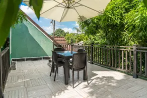 Yoga Deck & Cottage Loft: Walkable, Games & More - Image 4