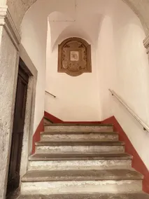 Apartment in the historic center overlooking the river - Image 5
