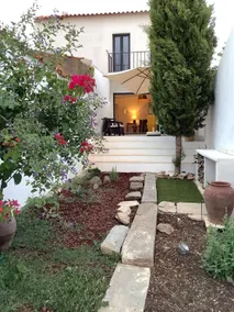 Art house with pool! - Image 2