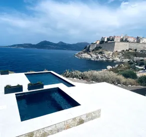 Waterfront apartment, prestige villa, sea access - Image 3