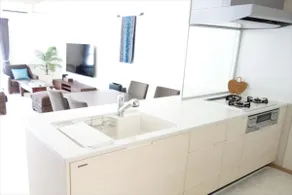 Open and clean villa-style condominium/WiFi/about 5 minutes on foot to American Village/up to 5 people - Image 2