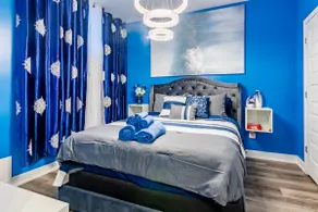Unique Blue Themed Airbnb with free parking - Image 3